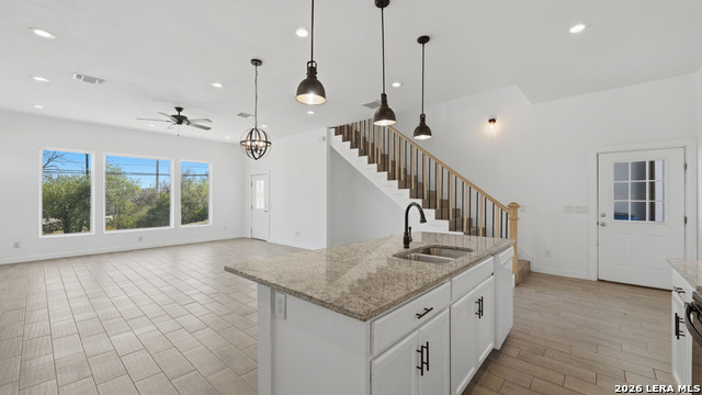 Image 8 of 32 For 895 Mather E