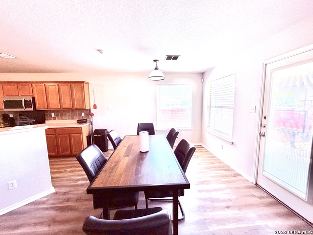 Image 15 of 48 For 422 Abigail  