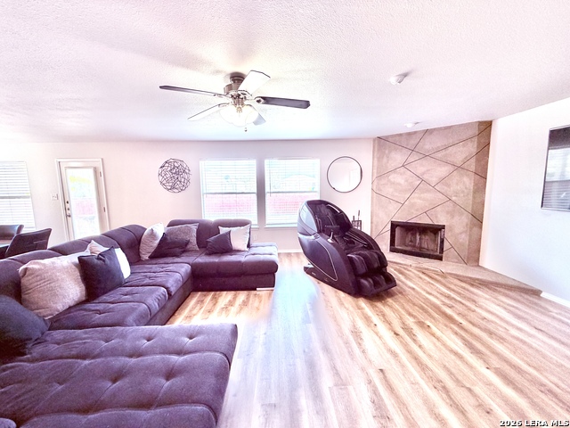 Image 17 of 48 For 422 Abigail  