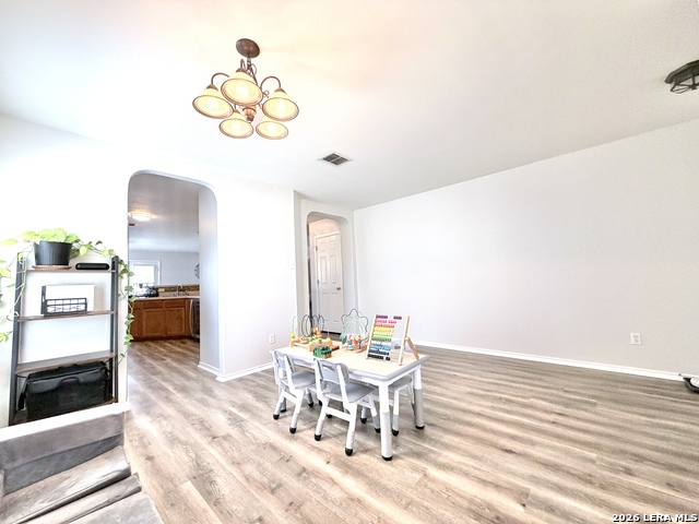 Image 5 of 48 For 422 Abigail  