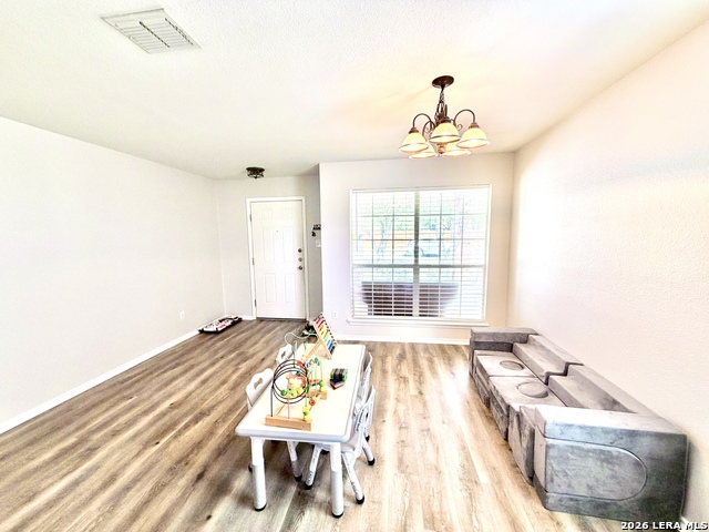 Image 7 of 48 For 422 Abigail  