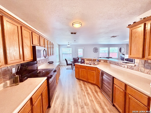 Image 9 of 48 For 422 Abigail  