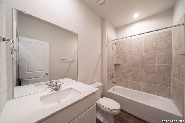 Image 14 of 21 For 227 American Robin