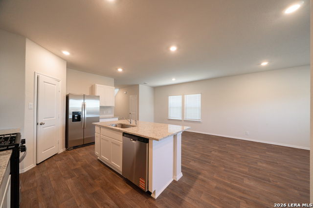 Image 4 of 21 For 227 American Robin