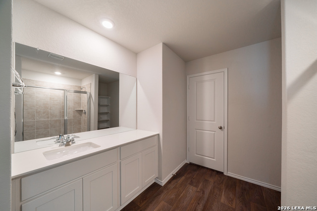 Image 5 of 21 For 227 American Robin