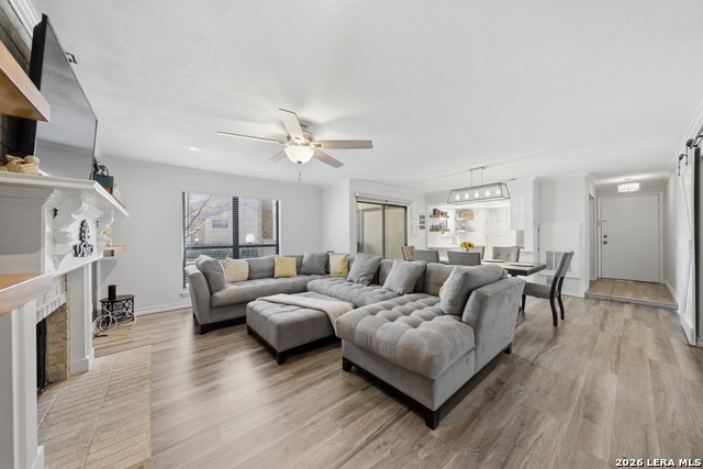 Image 14 of 21 For 11843 Braesview  407