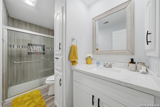 Image 16 of 21 For 11843 Braesview  407