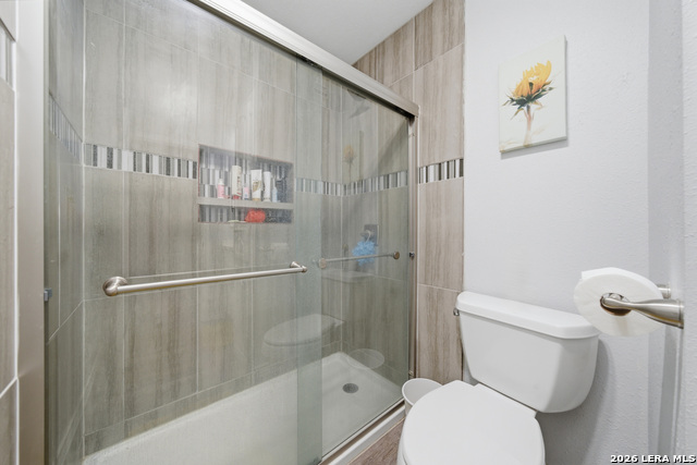 Image 17 of 21 For 11843 Braesview  407