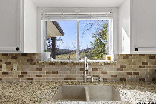 Image 18 of 34 For 257 Michelle Ln