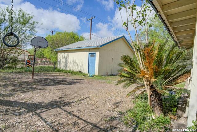 Image 2 of 28 For 5434 Plumtree Dr