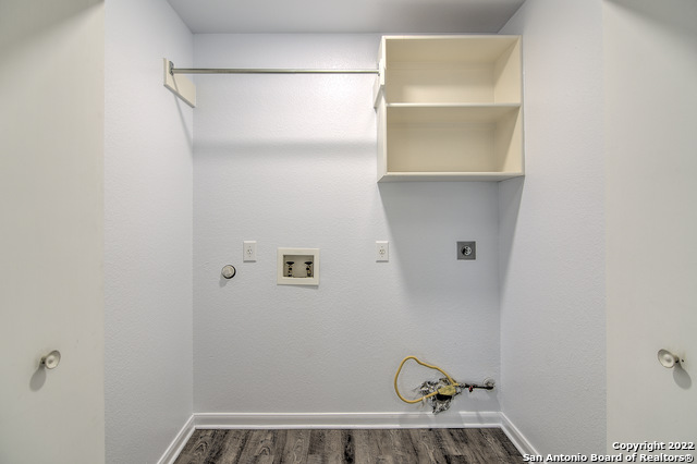 Image 16 of 34 For 7423 Belmont Pl