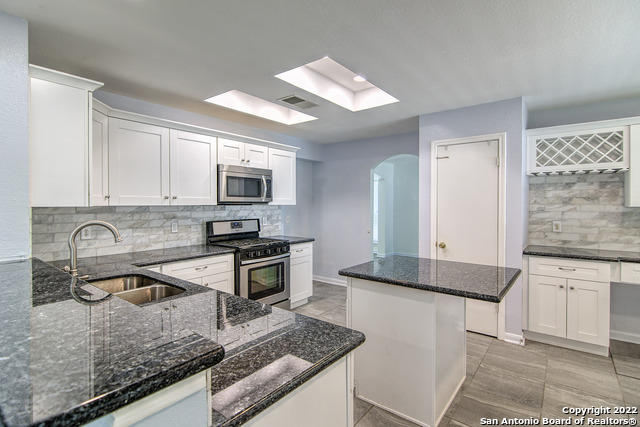 Image 5 of 34 For 7423 Belmont Pl