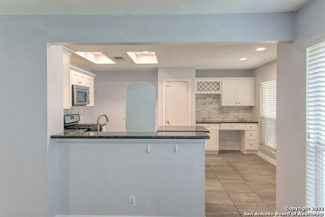 Image 8 of 34 For 7423 Belmont Pl