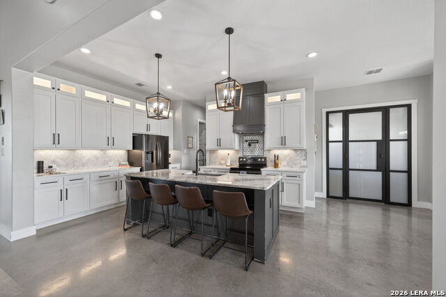 Listing photo id 11 for 2493 County Road 4713