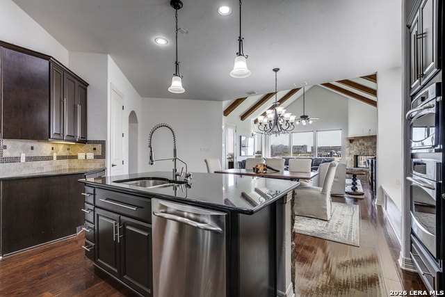 Image 13 of 41 For 18014 Granite Hill