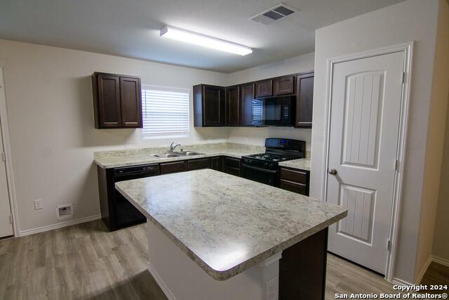 Image 3 of 13 For 10418 Apple Pie