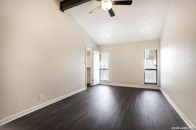 Image 17 of 29 For 7506 Lincoln Village