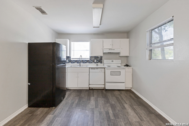 Image 14 of 17 For 1655 Amanda  