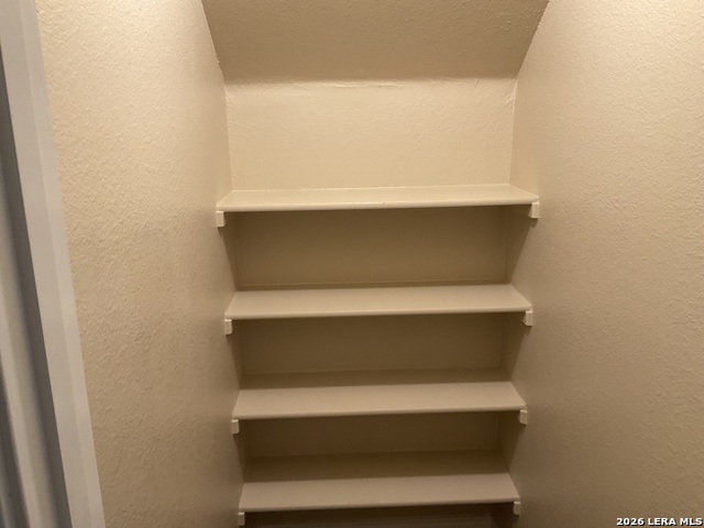 Image 12 of 13 For 10802 Mathom Landing