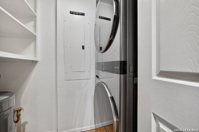 Image 20 of 41 For 7701 Wurzbach  1802