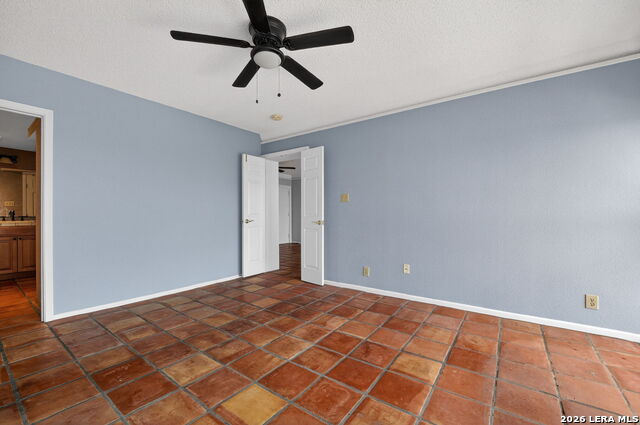 Image 28 of 41 For 7701 Wurzbach  1802