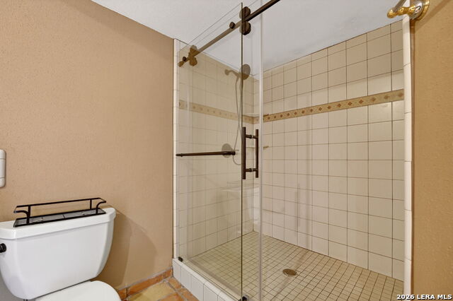 Image 30 of 41 For 7701 Wurzbach  1802