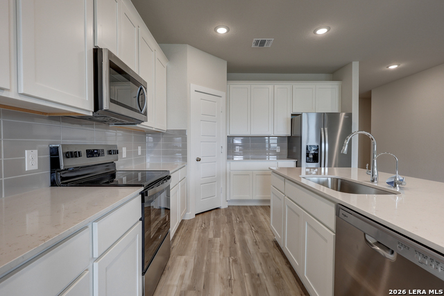 Image 11 of 31 For 8303 Smithers Avenue