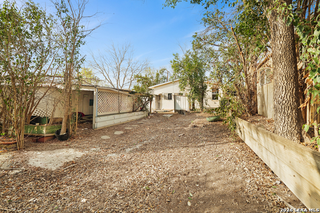 Image 31 of 39 For 428 Koehler  