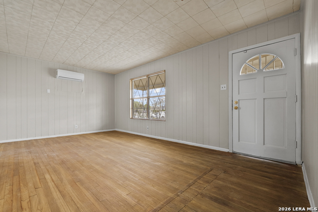 Image 5 of 39 For 428 Koehler  