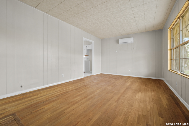 Image 6 of 39 For 428 Koehler  