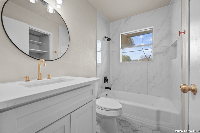 Image 7 of 39 For 428 Koehler  