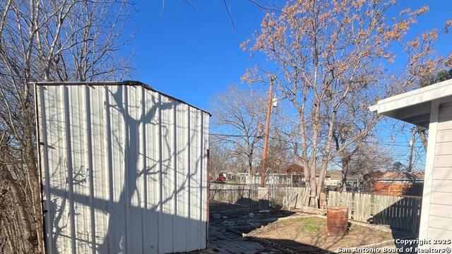 Image 14 of 16 For 127 Grecian Dr