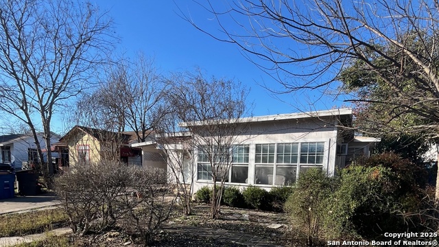 Image 2 of 16 For 127 Grecian Dr