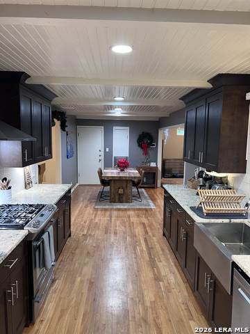 Image 11 of 23 For 211 Robinhood