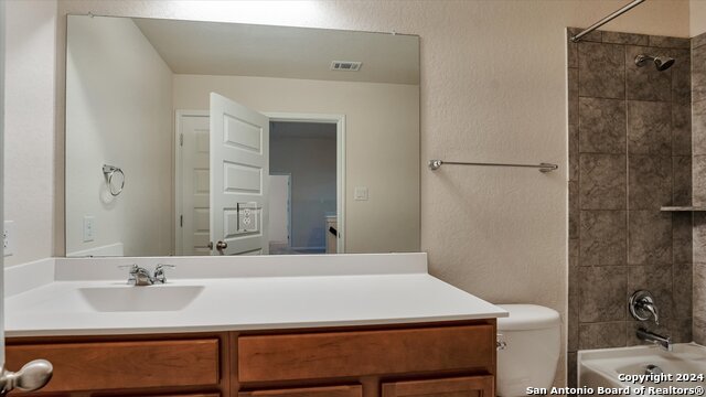 Image 28 of 38 For 2514 Castello Way