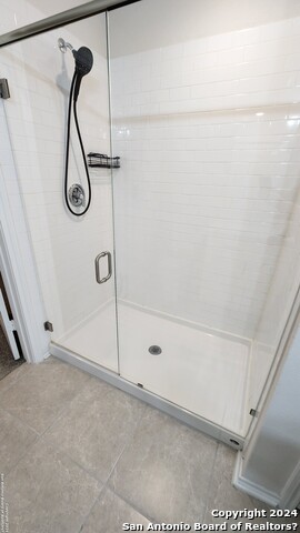 Image 18 of 36 For 6806 Prue Rd  22