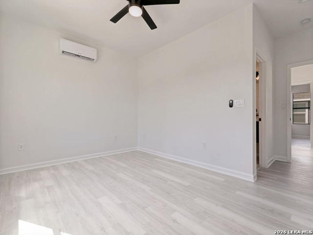 Image 10 of 32 For 151 Vine St  