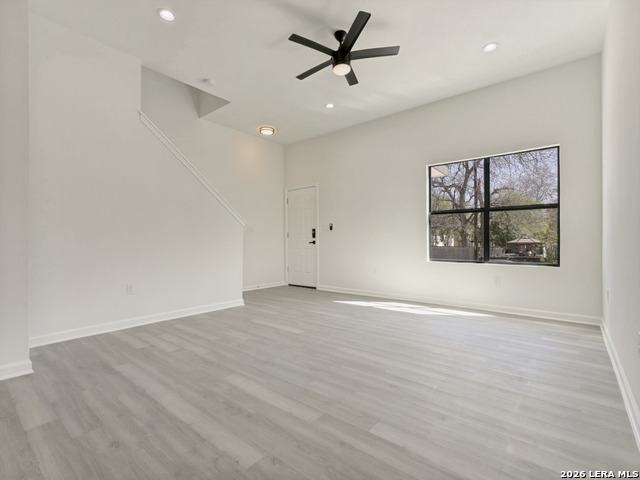 Image 22 of 32 For 151 Vine St  