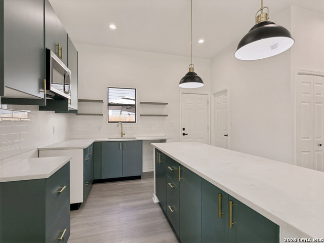 Image 28 of 32 For 151 Vine St  