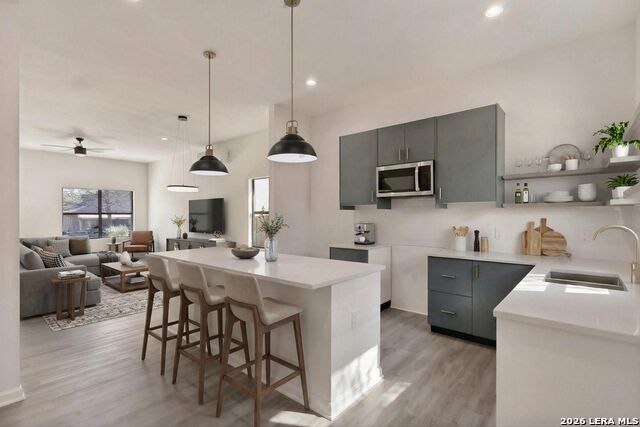 Image 3 of 32 For 151 Vine St  