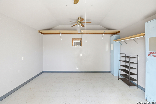 Image 25 of 29 For 131 Willee  