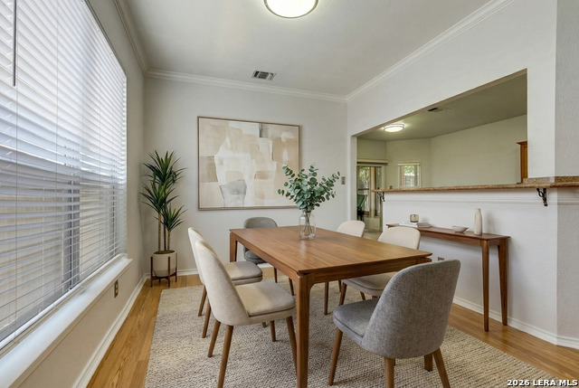 Listing photo id 3 for 6365 Stable Farm