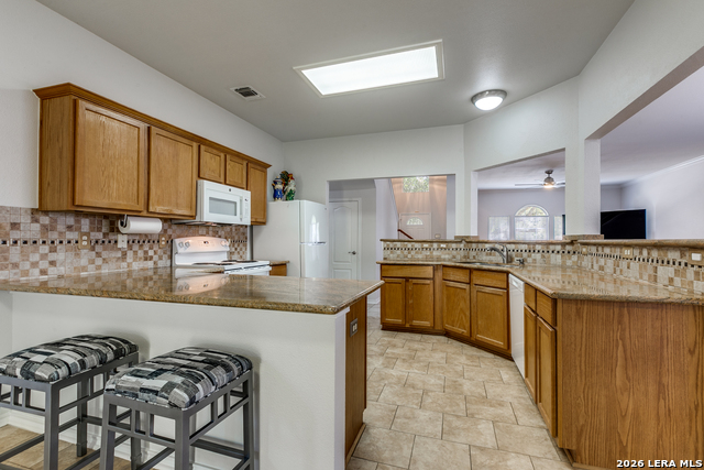 Listing photo id 4 for 6365 Stable Farm