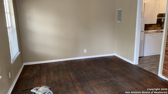 Image 2 of 22 For 1222 Gardina