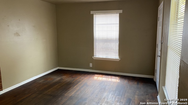 Image 3 of 22 For 1222 Gardina