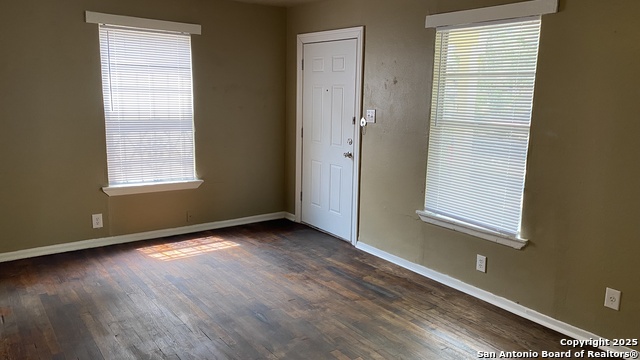 Image 4 of 22 For 1222 Gardina