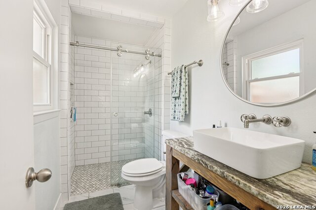 Image 15 of 22 For 4538 Waikiki