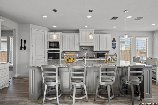 Image 11 of 50 For 5389 Hartley