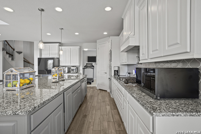 Image 14 of 50 For 5389 Hartley