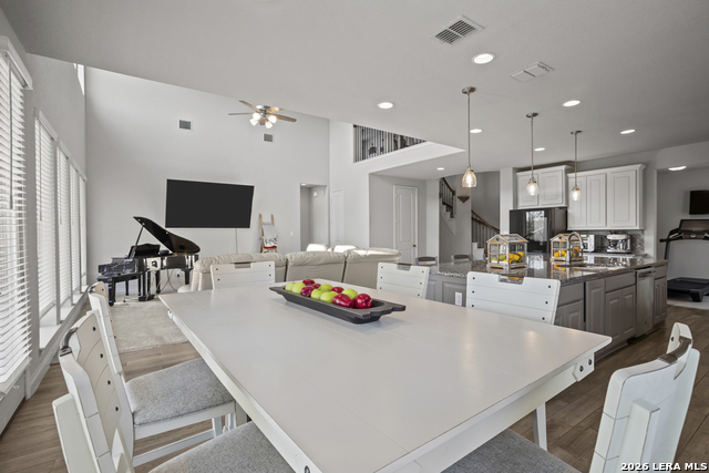 Image 16 of 50 For 5389 Hartley